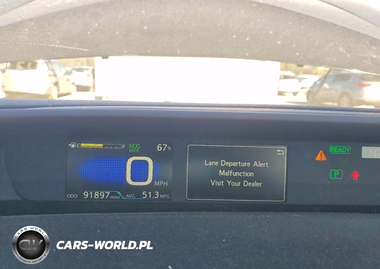 2020 Toyota Prius Limited VIN:JTDKARFU7L3104993 - 9