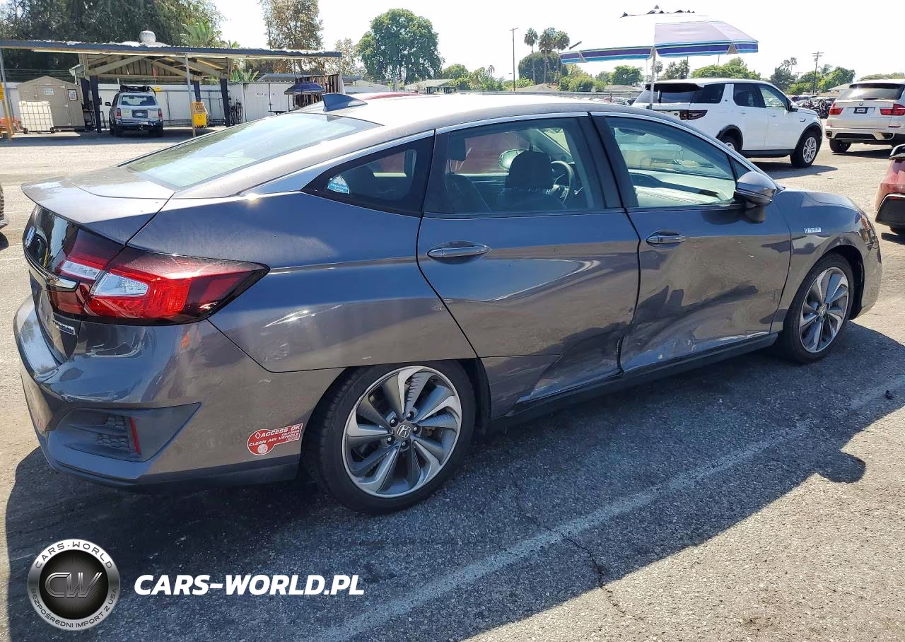 2018 Honda Clarity VIN:JHMZC5F11JC015648 - 3