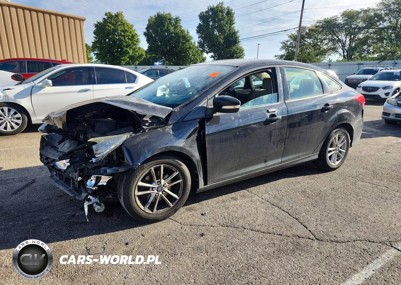 2016 Ford Focus Se VIN:1FADP3F25GL245818 - 1