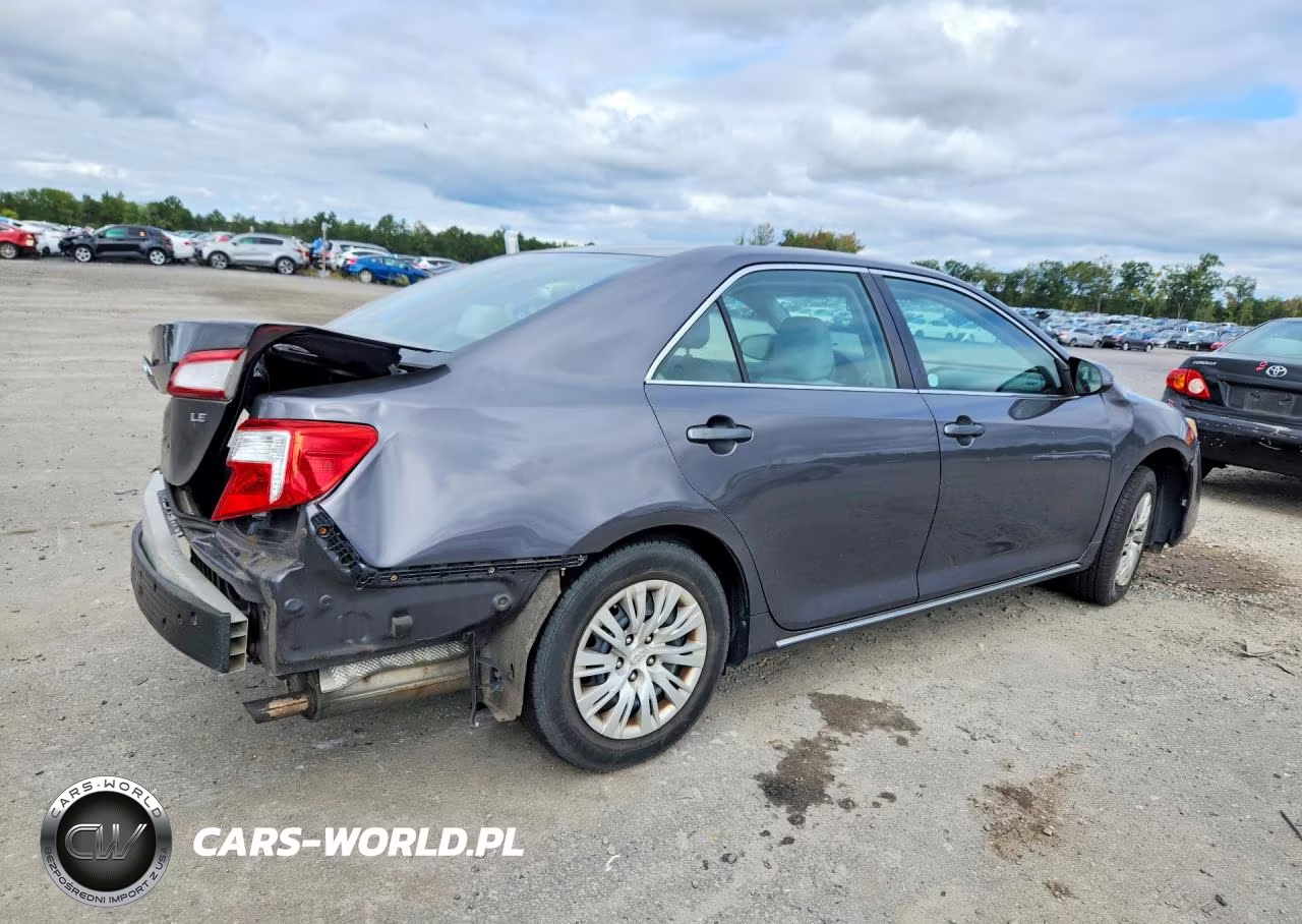 2013 Toyota Camry Le VIN:4T4BF1FK1DR304332 - 3