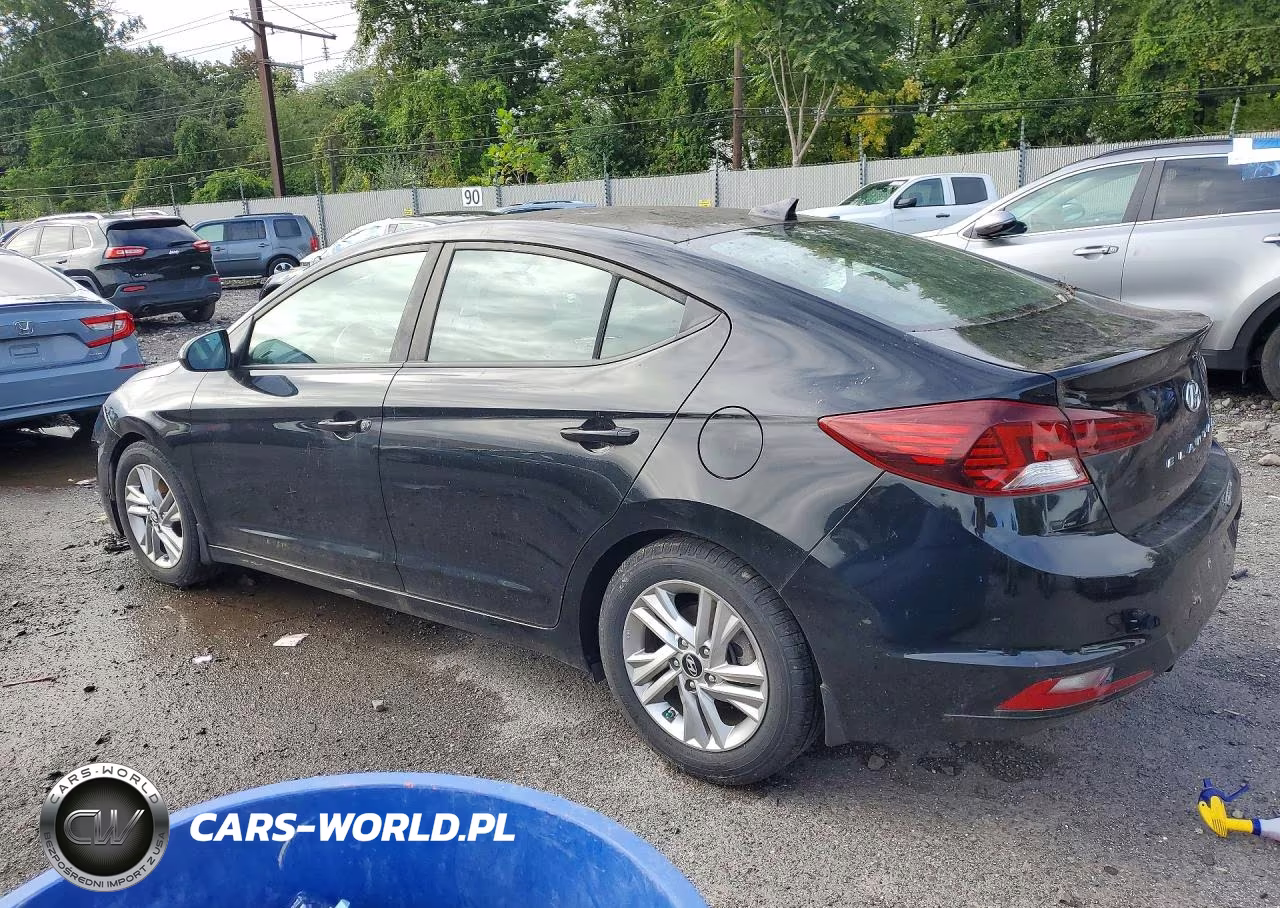 2019 Hyundai Elantra Value Edition VIN:KMHD84LF1KU805420 - 2