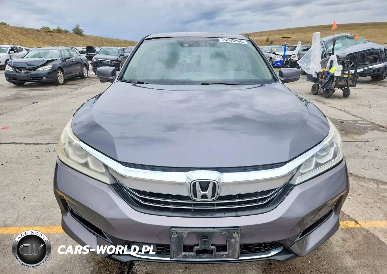 2017 Honda Accord Hybrid VIN:JHMCR6F31HC005921 - 5