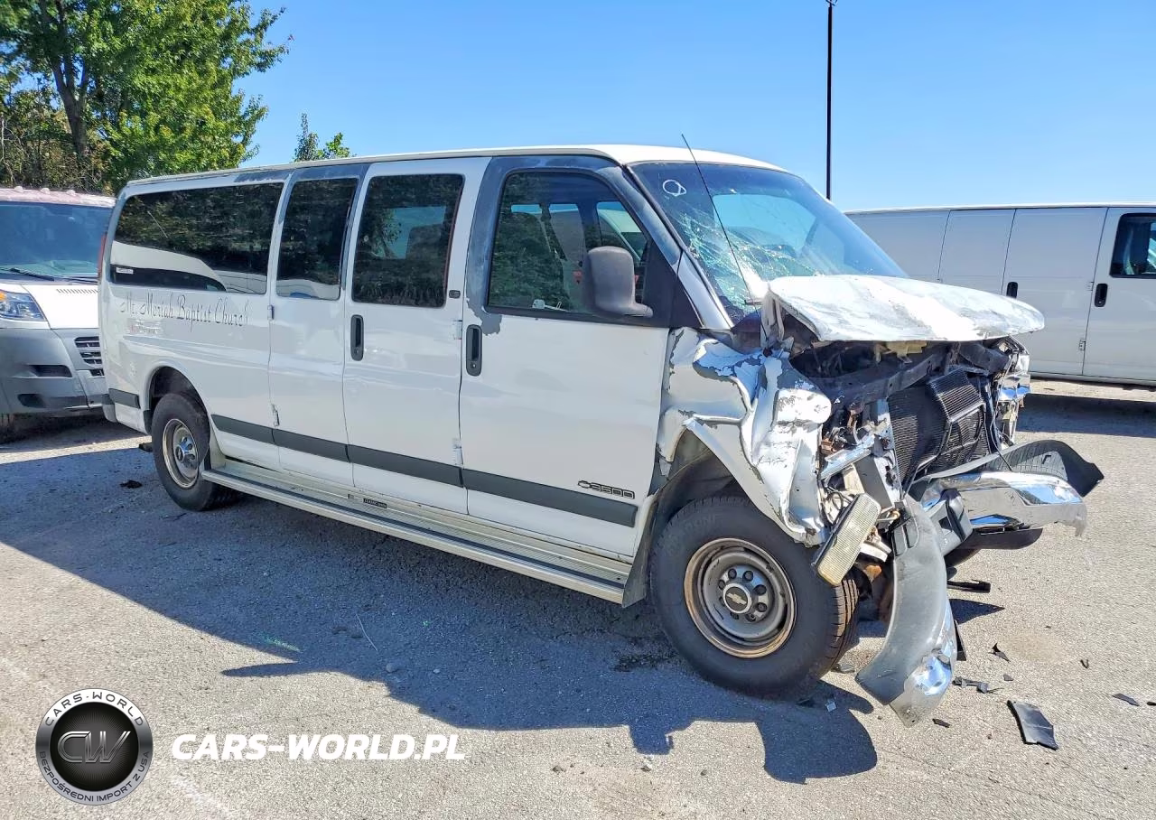 2002 Chevrolet Express G3500 VIN:1GAHG39G621126806 - 4