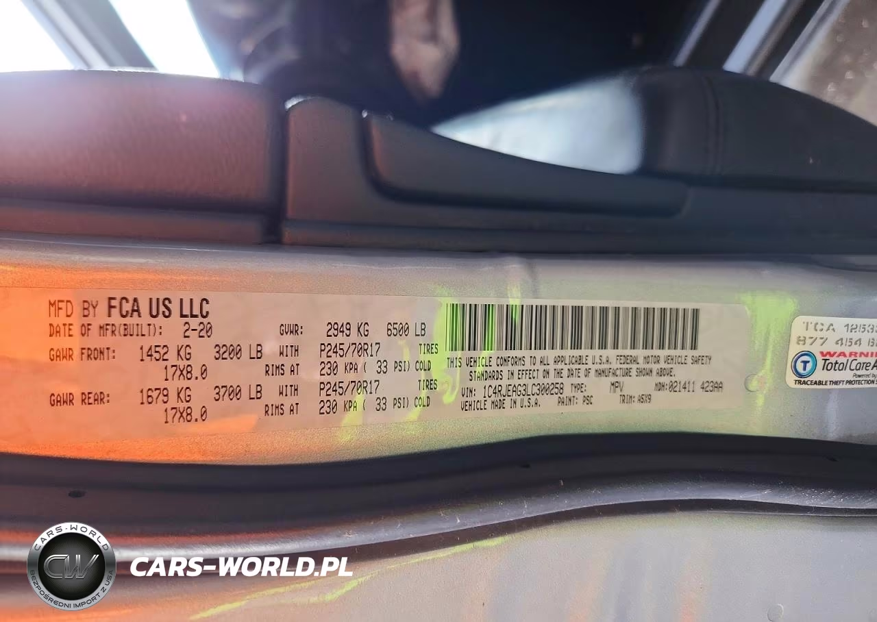 2020 Jeep Grand Cherokee Laredo VIN:1C4RJEAG3LC300258 - 13