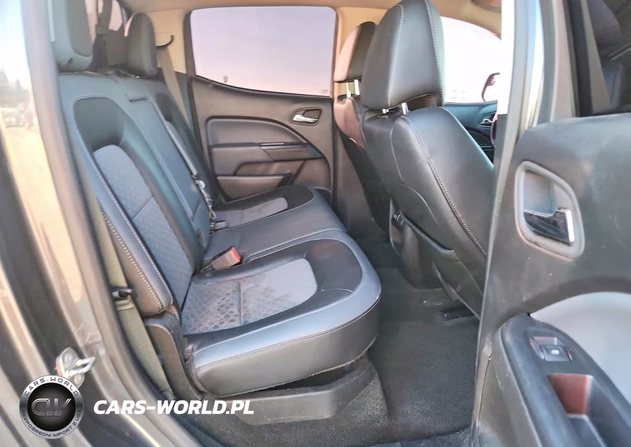 2016 Chevrolet Colorado Z71 VIN:1GCGTDE37G1175477 - 10
