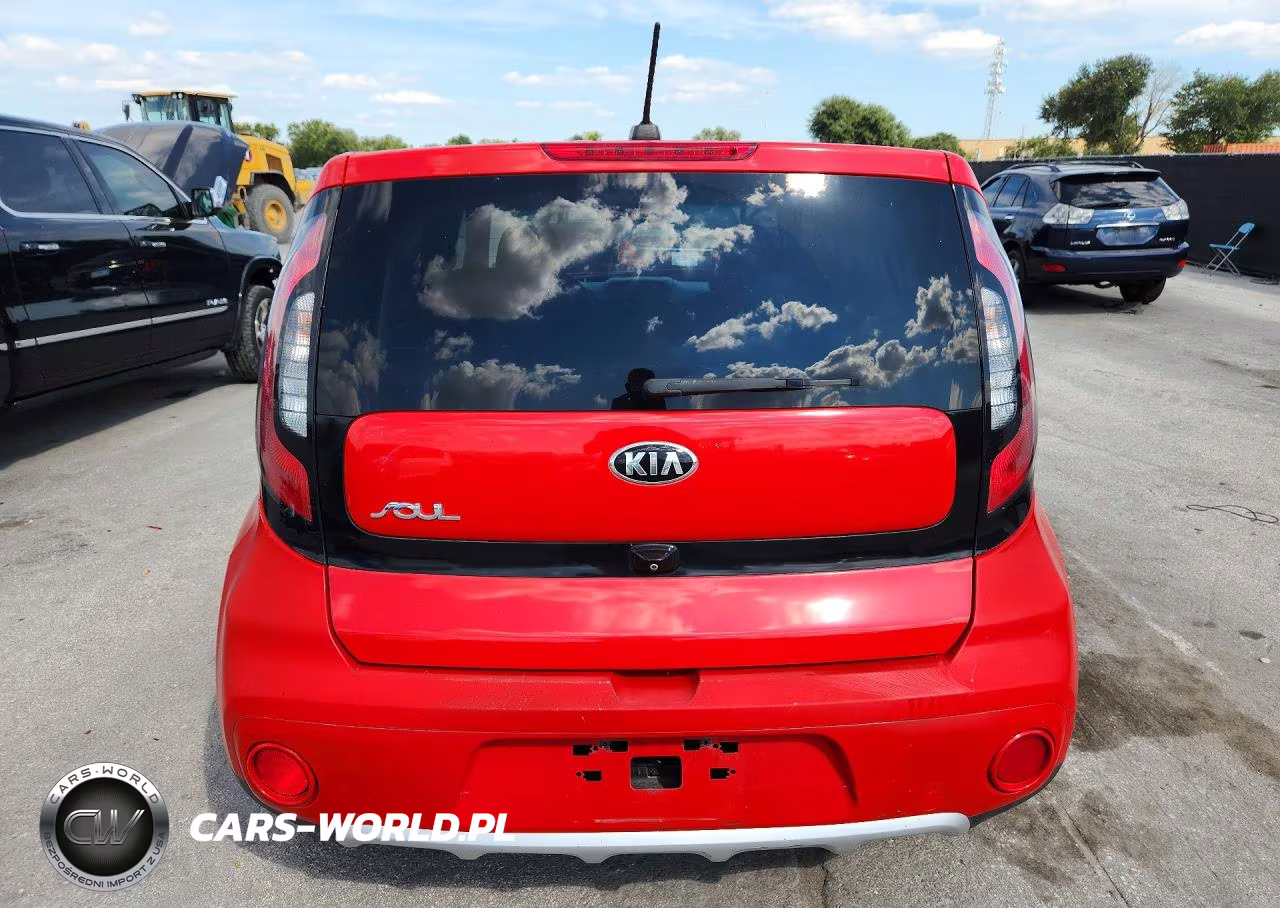 2018 Kia Soul + VIN:KNDJP3A52J7557755 - 6