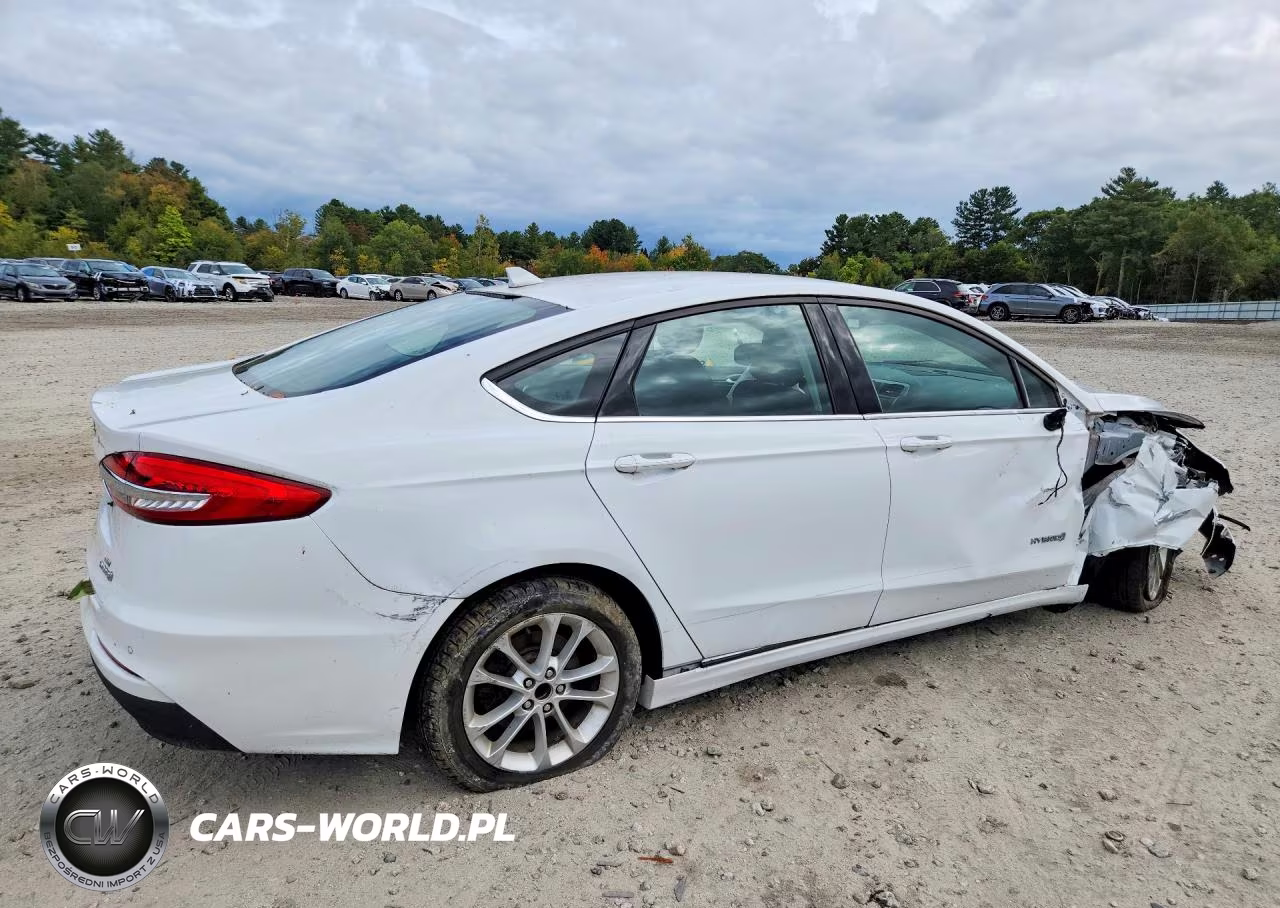 2019 Ford Fusion Se VIN:3FA6P0LU9KR101163 - 3