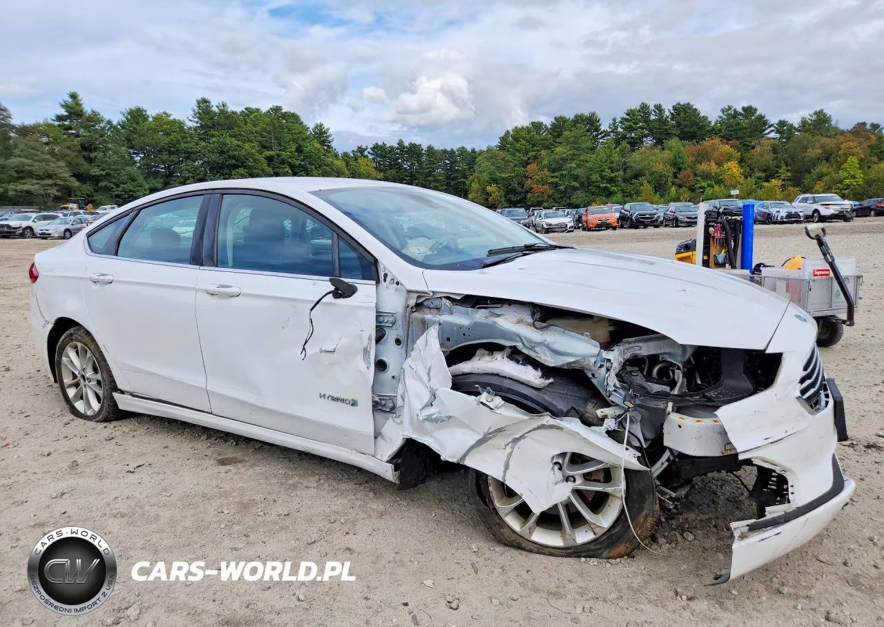 2019 Ford Fusion Se VIN:3FA6P0LU9KR101163 - 4