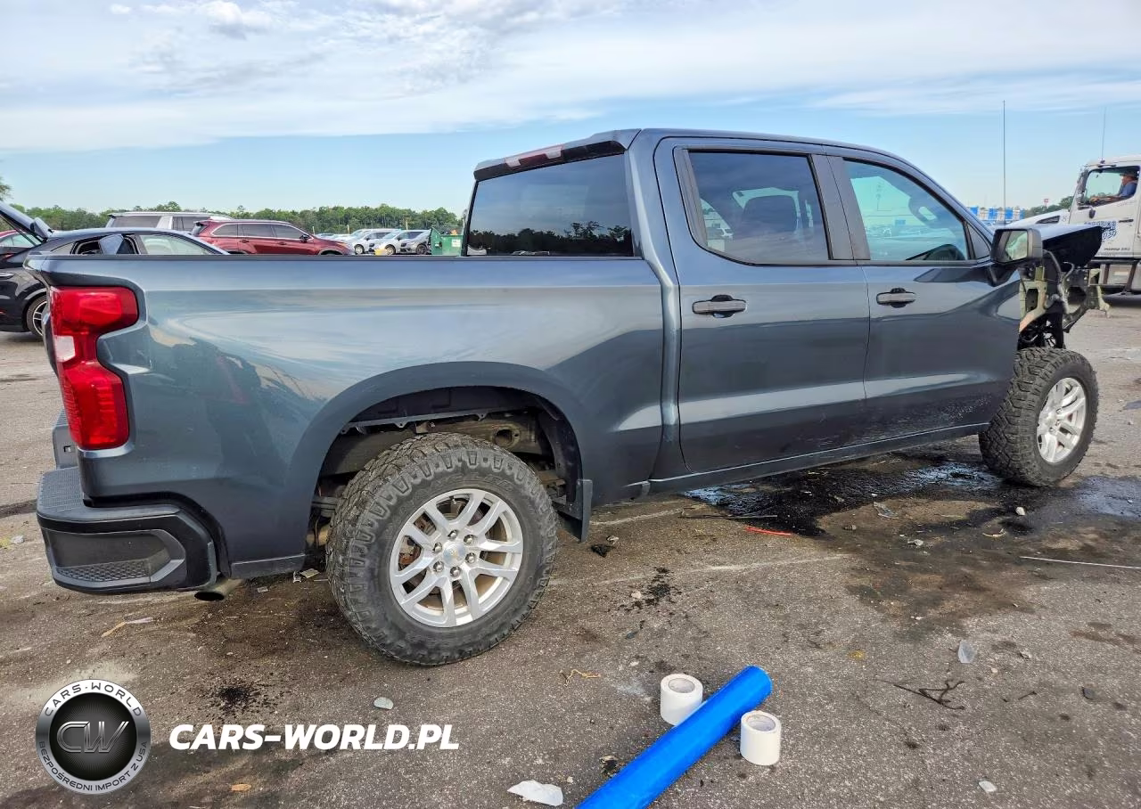 2021 Chevrolet Silverado K1500 VIN:3GCUYAEF2MG134989 - 3