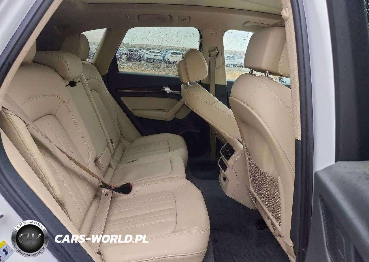 2018 Audi Q5 Premium Plus VIN:WA1BNAFY3J2060867 - 10