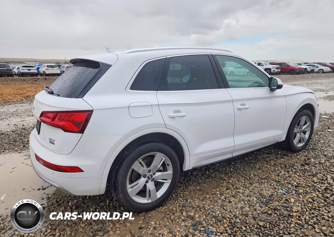 2018 Audi Q5 Premium Plus VIN:WA1BNAFY3J2060867 - 3