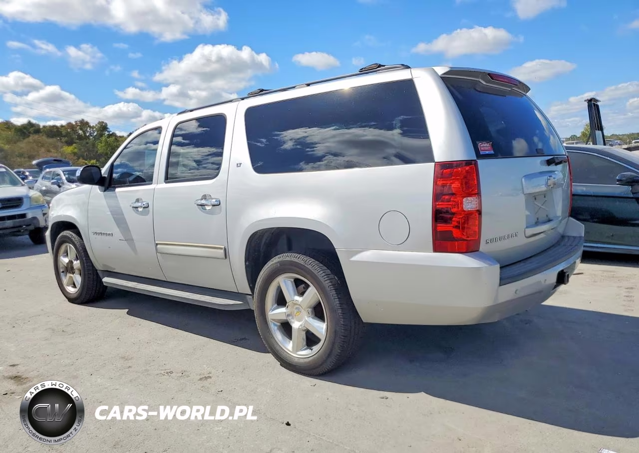 2011 Chevrolet Suburban C1500 Lt VIN:1GNSCJE03BR371612 - 2