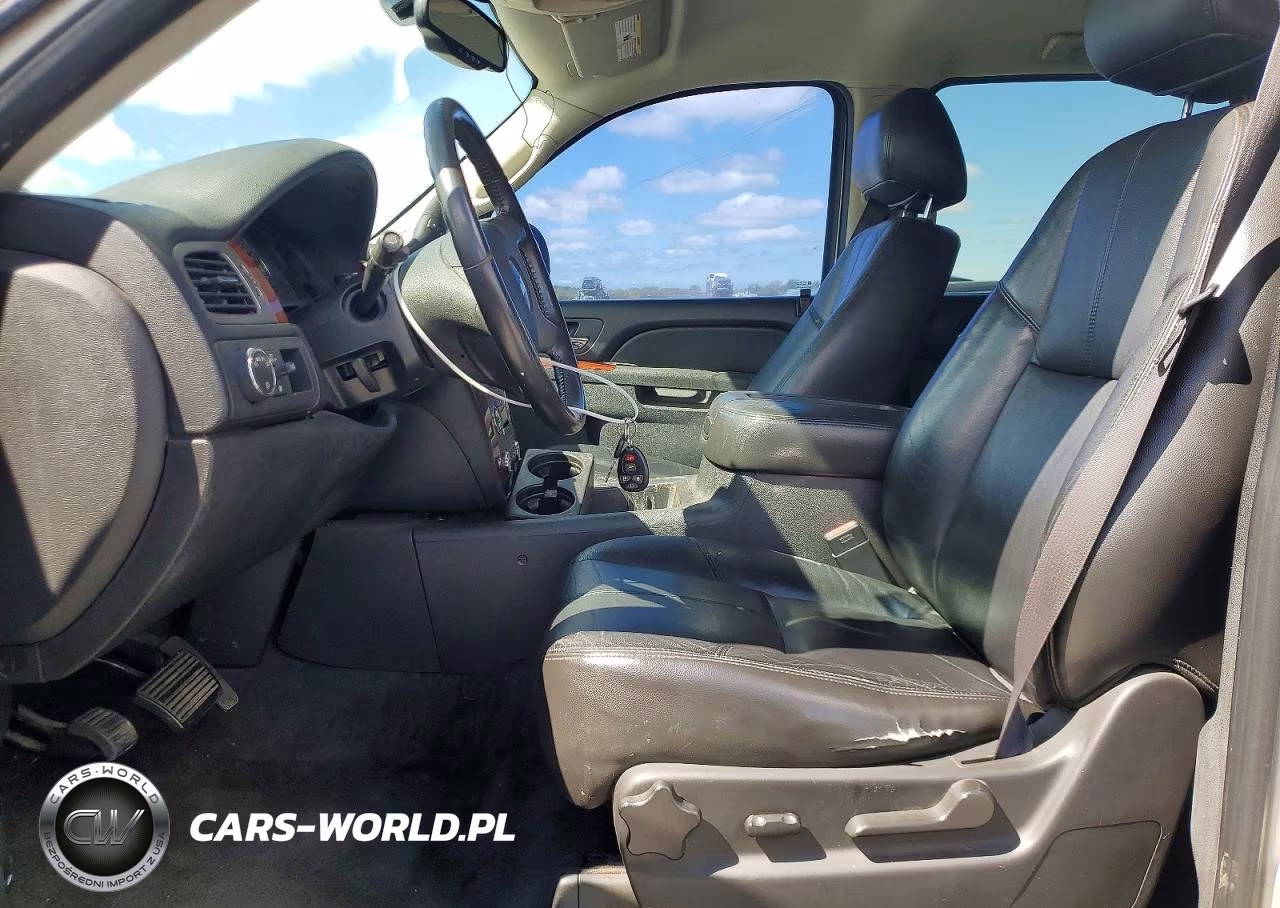 2011 Chevrolet Suburban C1500 Lt VIN:1GNSCJE03BR371612 - 7