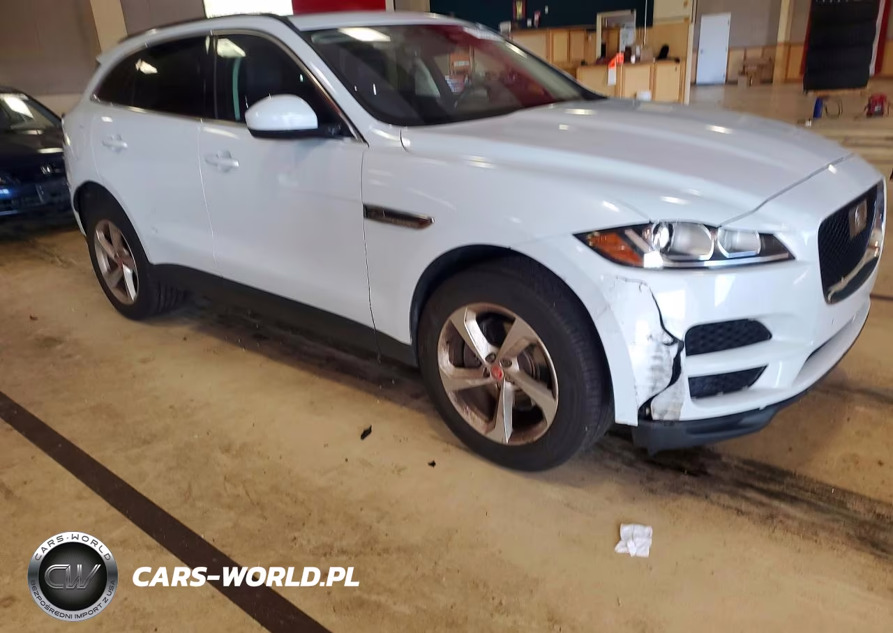 2019 Jaguar F-Pace Premium VIN:SADCJ2FX2KA608002 - 4