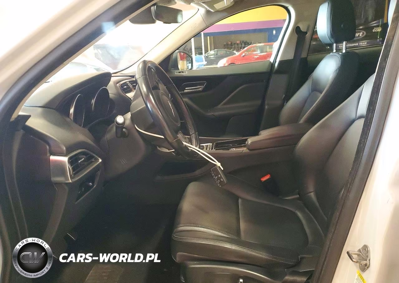 2019 Jaguar F-Pace Premium VIN:SADCJ2FX2KA608002 - 7