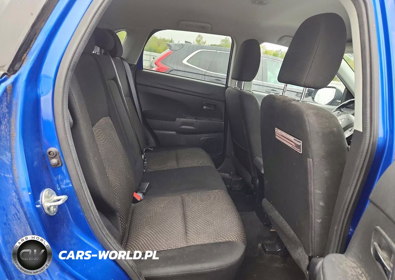 2016 Mitsubishi Outlander Sport Es VIN:JA4AP3AUXGZ054621 - 11