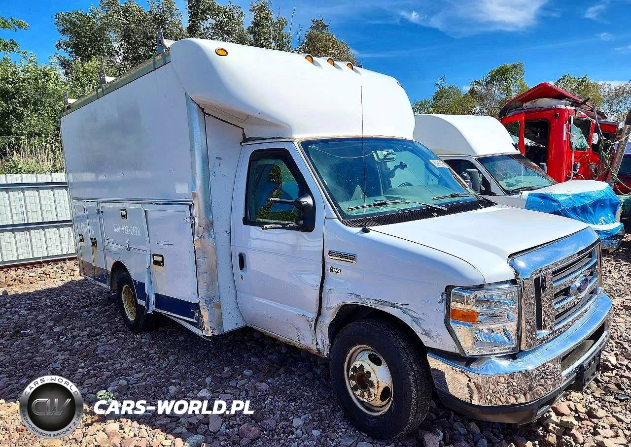 2013 Ford E350 Utility - Service Truck VIN:1FDWE3FL0DDB11236 - 1