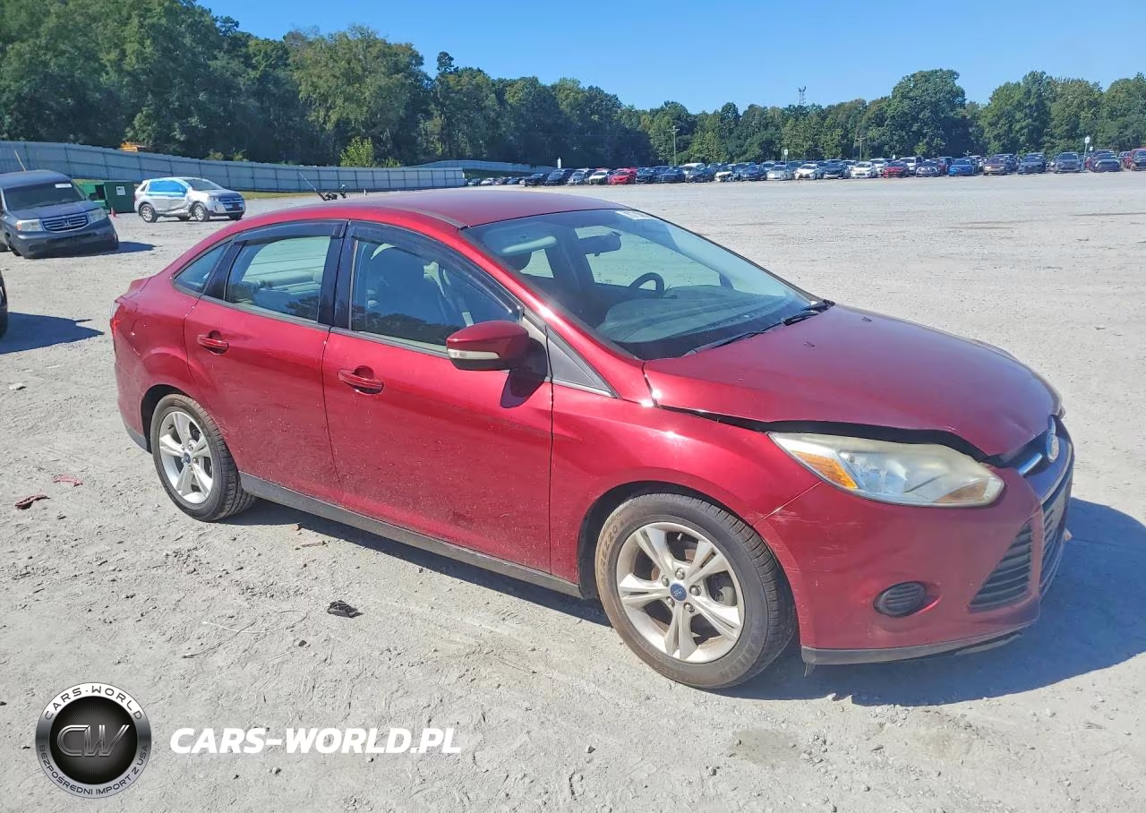 2014 Ford Focus Se VIN:1FADP3F26EL233805 - 4