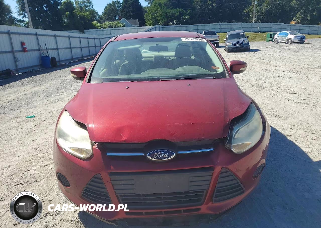 2014 Ford Focus Se VIN:1FADP3F26EL233805 - 5