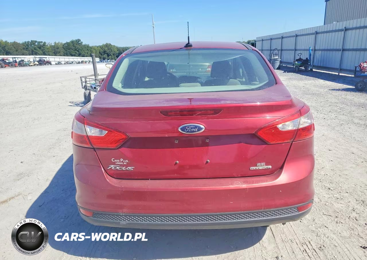 2014 Ford Focus Se VIN:1FADP3F26EL233805 - 6