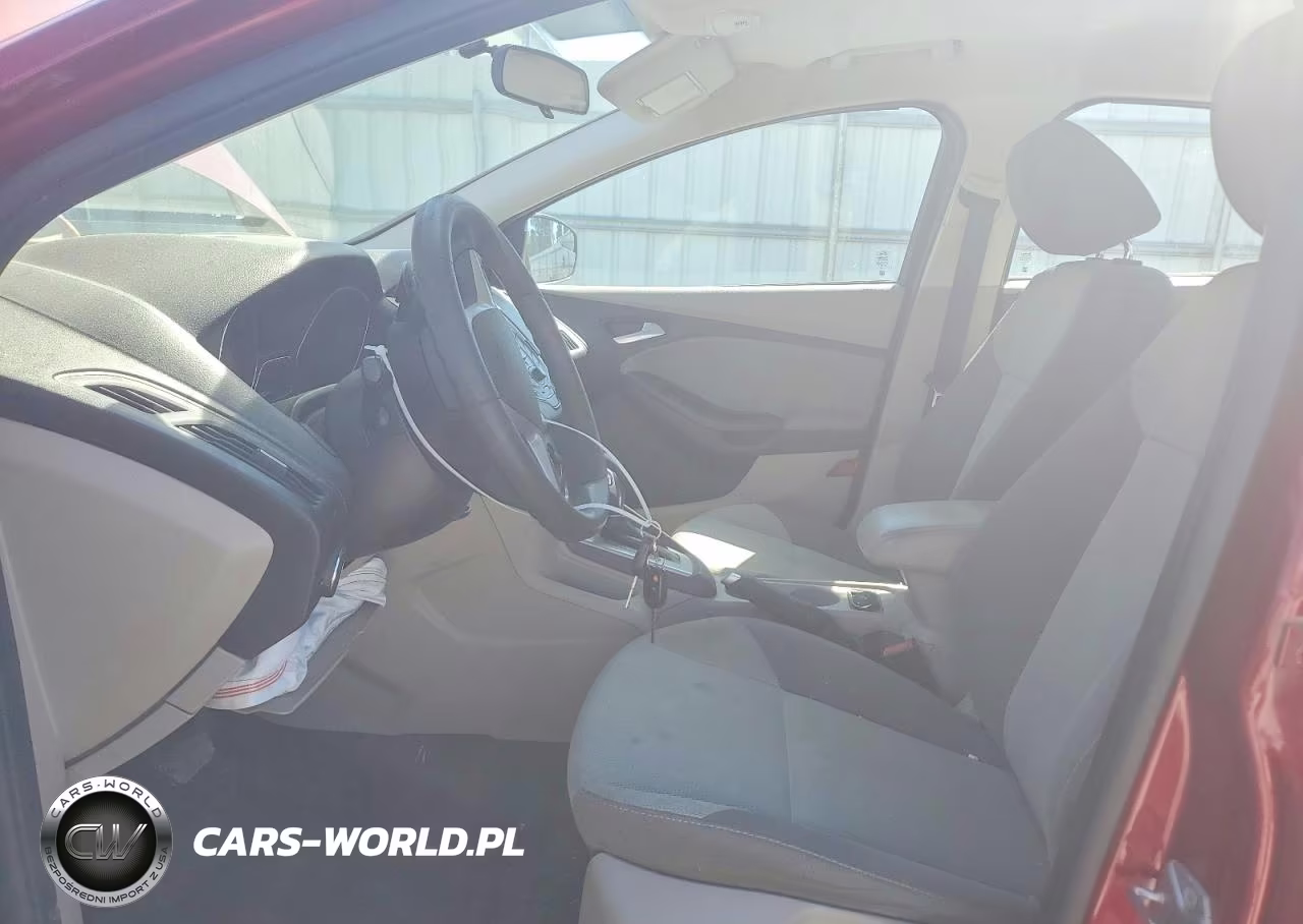 2014 Ford Focus Se VIN:1FADP3F26EL233805 - 7