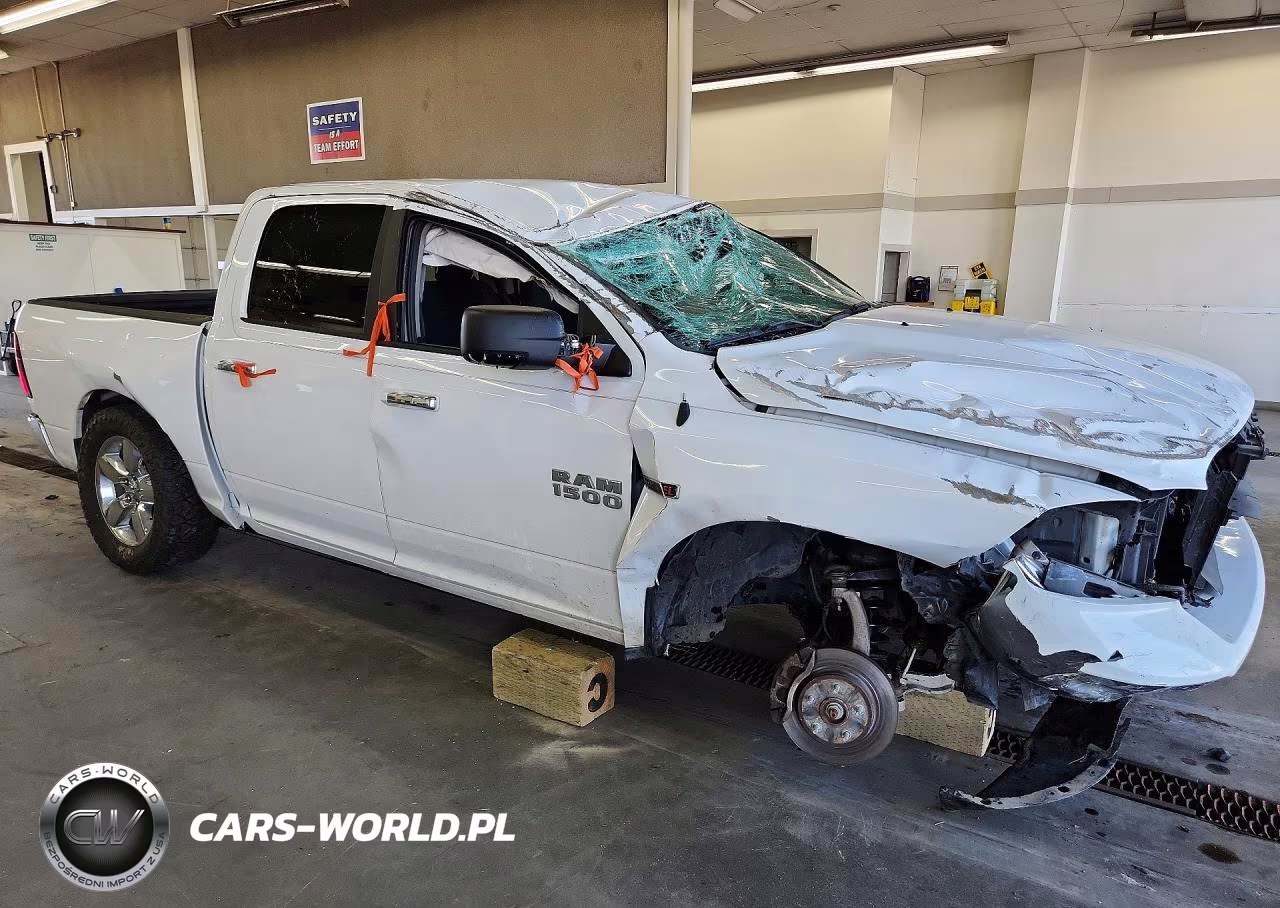 2018 Ram 1500 Slt VIN:1C6RR7LM7JS241961 - 4