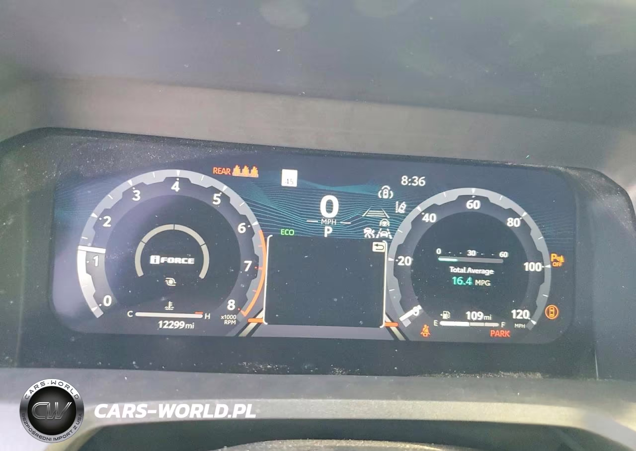 2025 Toyota Tacoma Trd Sport VIN:3TMLB5JN5SM118673 - 9