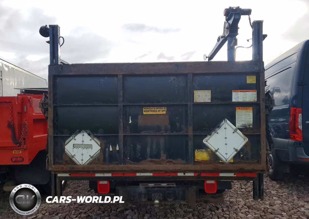 2015 Ford F550 Super Duty VIN:1FDUF5HT9FEC65356 - 6