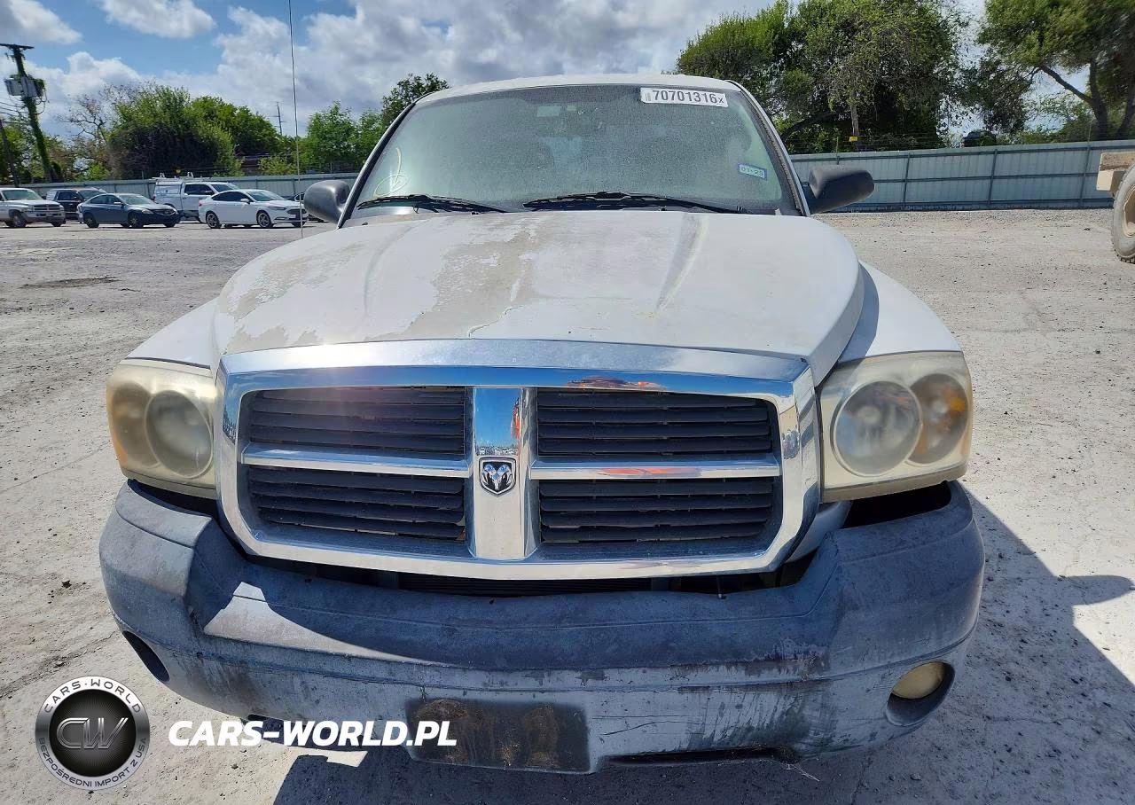 2005 Dodge Dakota Quad Slt VIN:1D7HE48N35S304209 - 5
