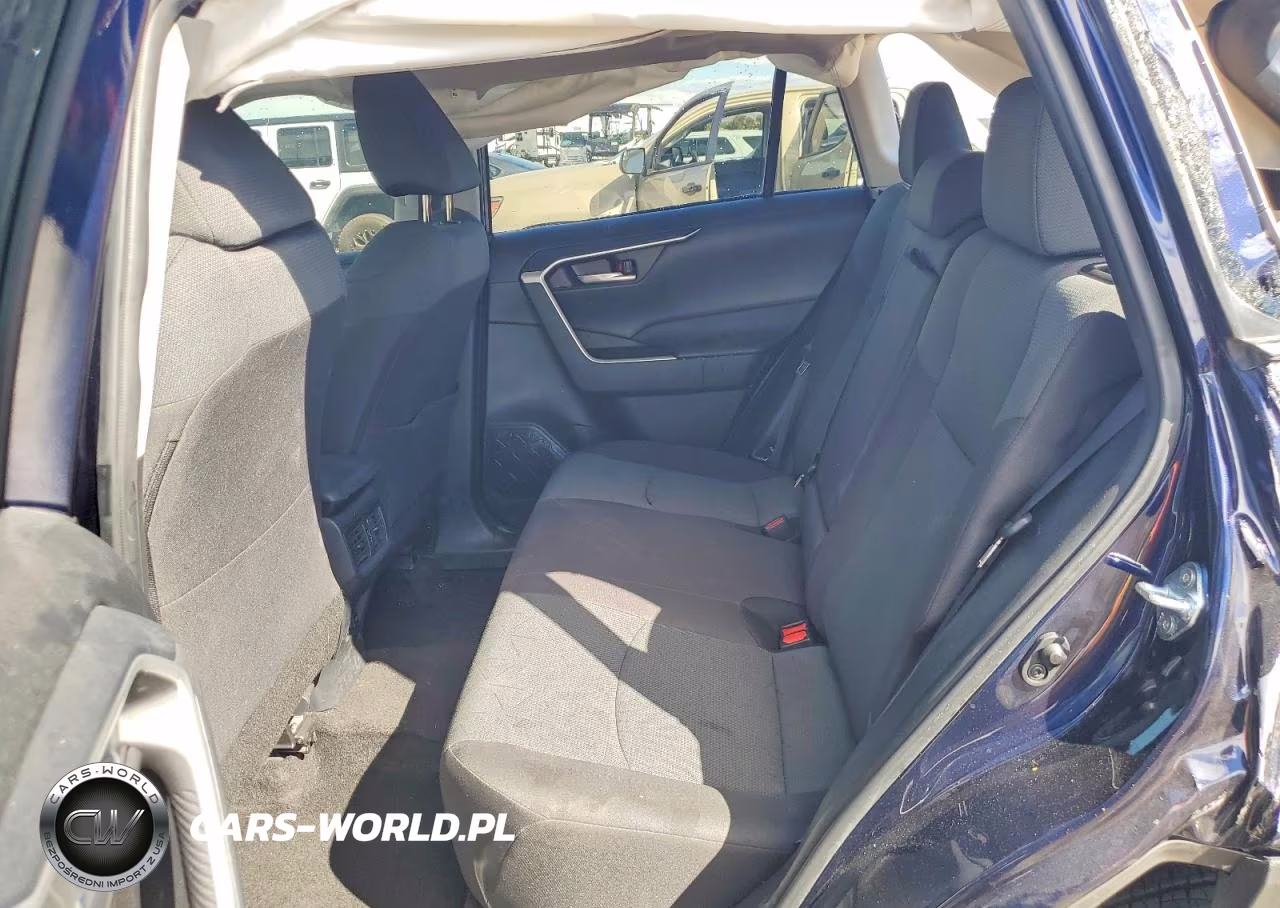 2025 Toyota Rav4 Xle VIN:2T3P1RFV1SW515106 - 11