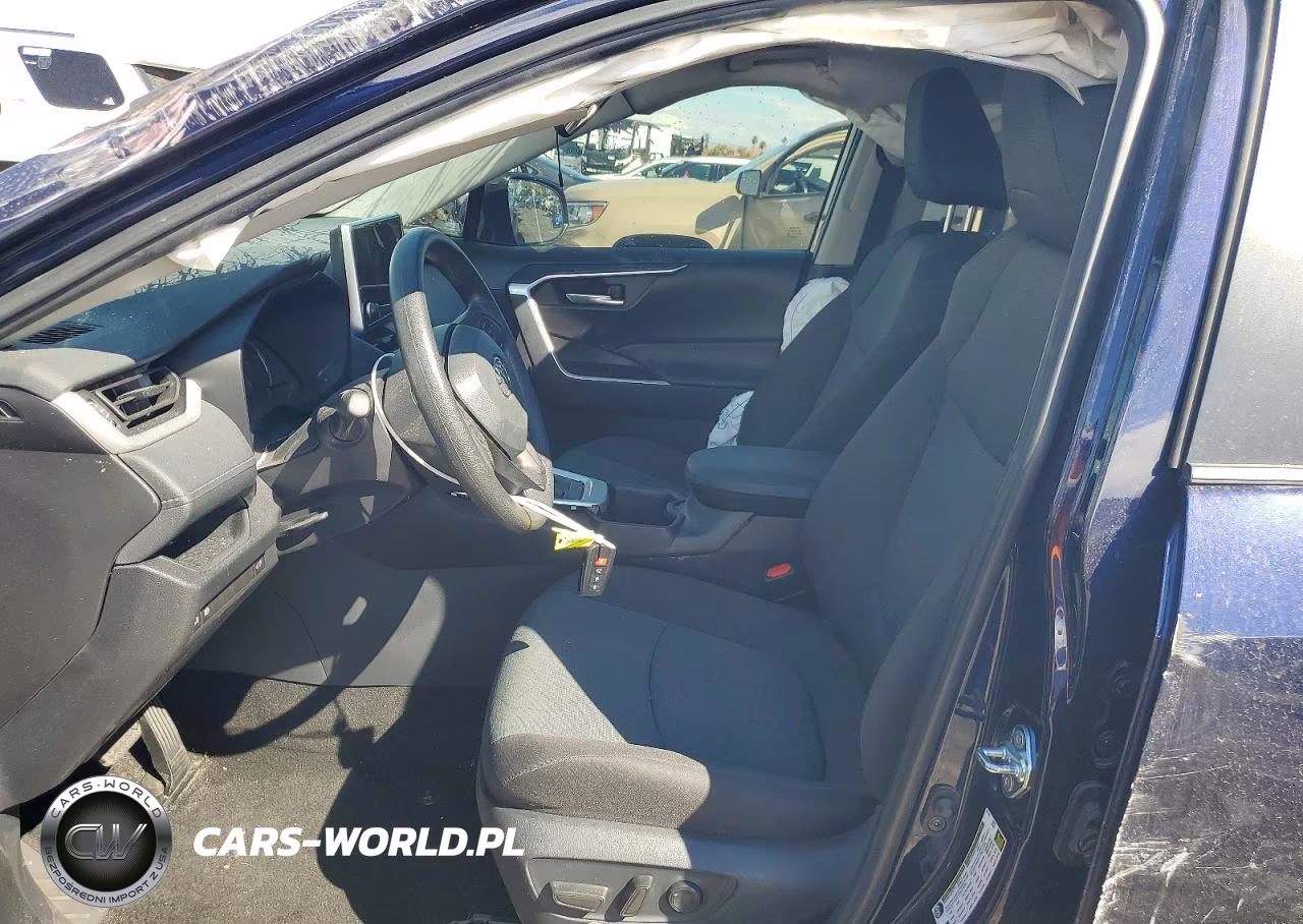 2025 Toyota Rav4 Xle VIN:2T3P1RFV1SW515106 - 7
