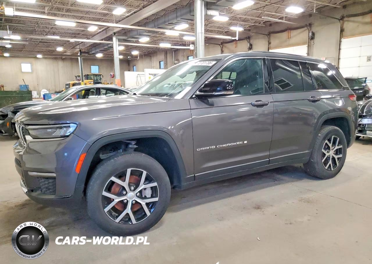 2023 Jeep Grand Cherokee Limited 4X4 VIN:1C4RJHBGXP8895599 - 1