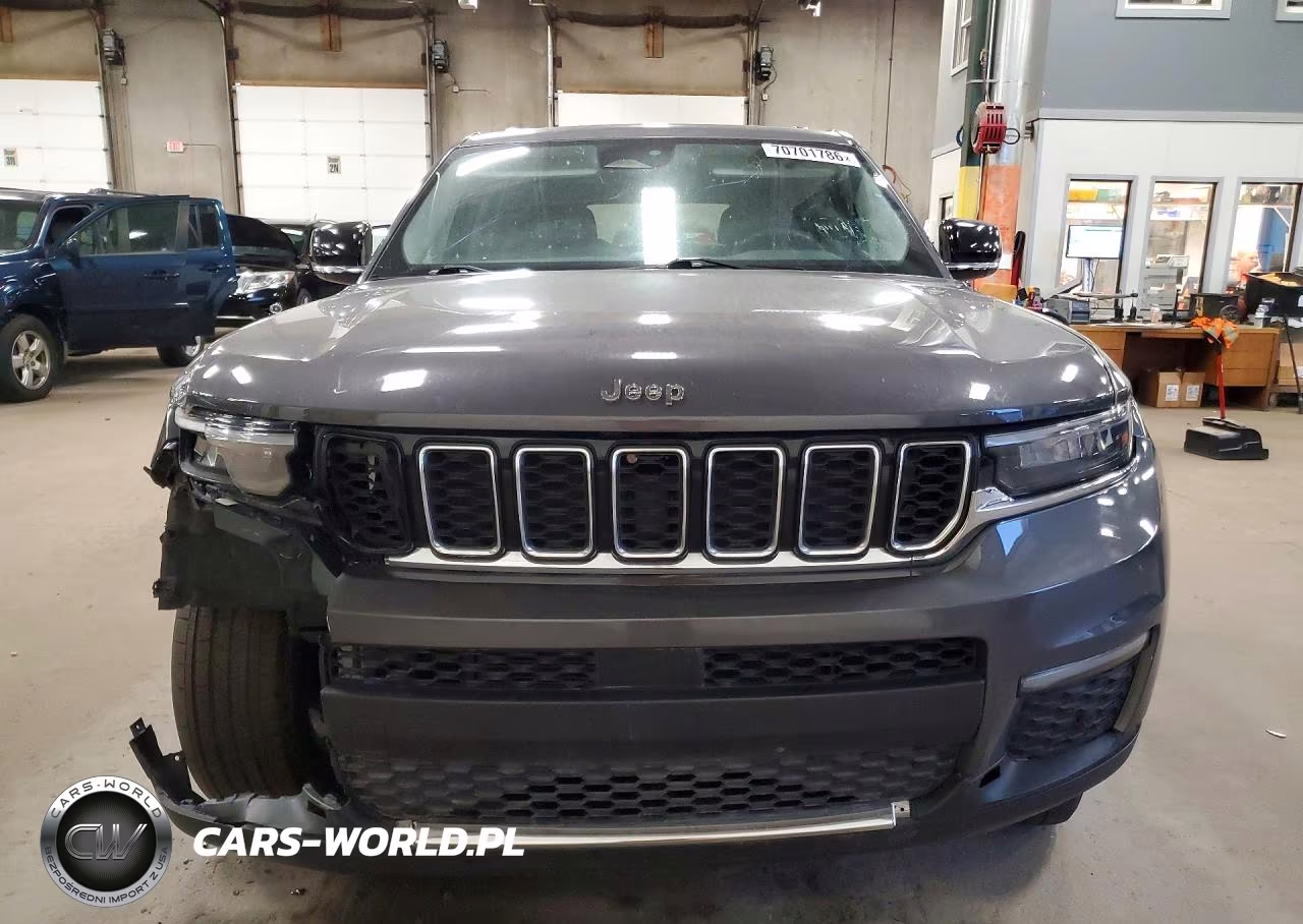 2023 Jeep Grand Cherokee Limited 4X4 VIN:1C4RJHBGXP8895599 - 5