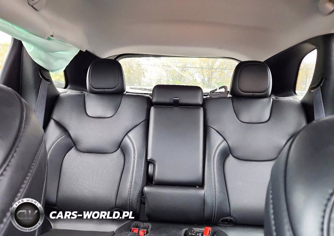 2023 Jeep Cherokee Altitude Lux VIN:1C4PJMMB5PD108258 - 10