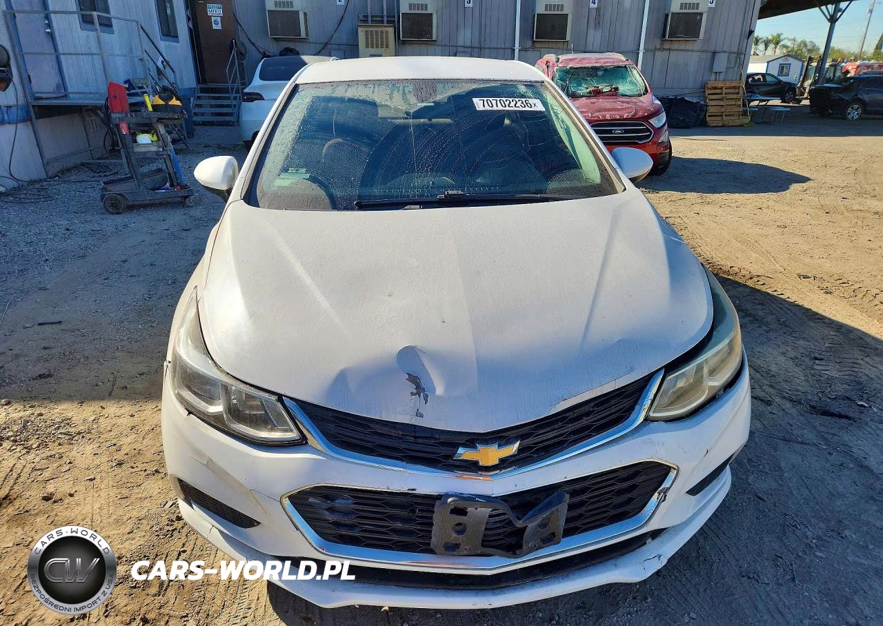 2017 Chevrolet Cruze Ls VIN:1G1BC5SM3H7266878 - 5