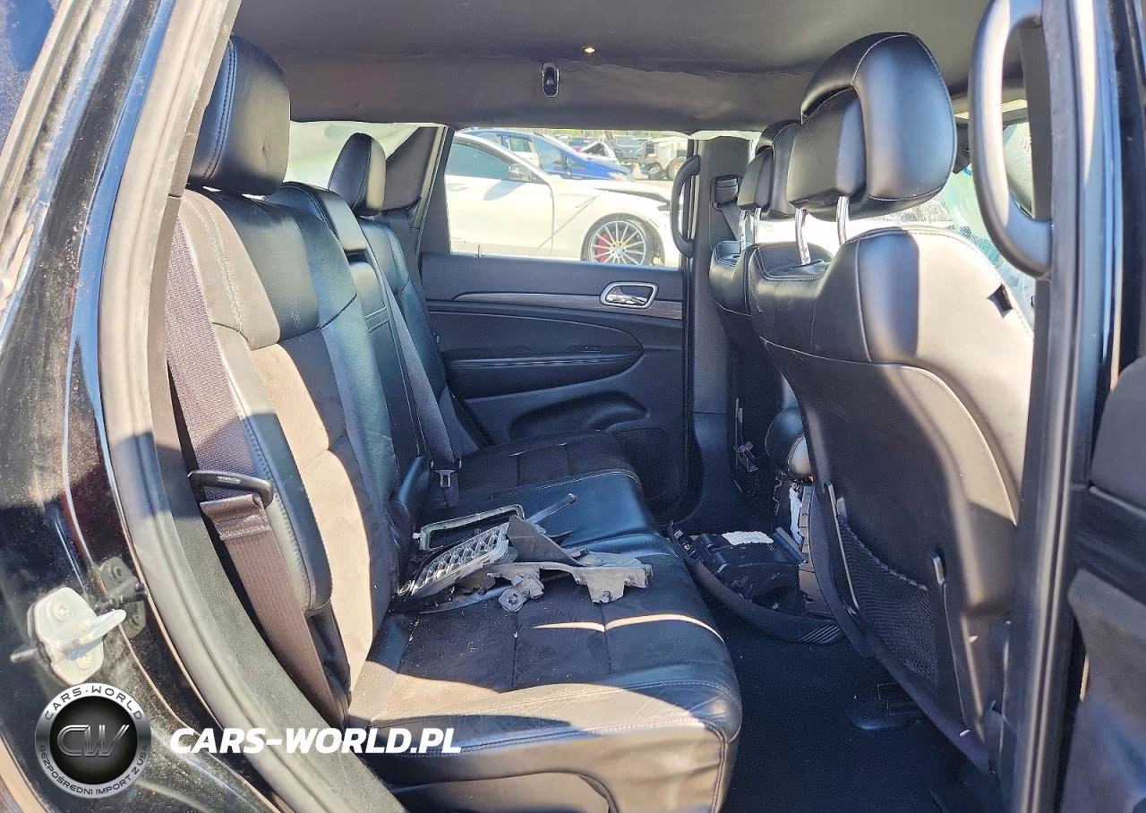 2019 Jeep Grand Cherokee Laredo VIN:1C4RJFAG5KC811734 - 11