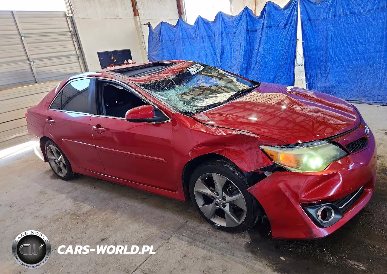 2014 Toyota Camry Se Sport VIN:4T1BF1FK3EU840405 - 4