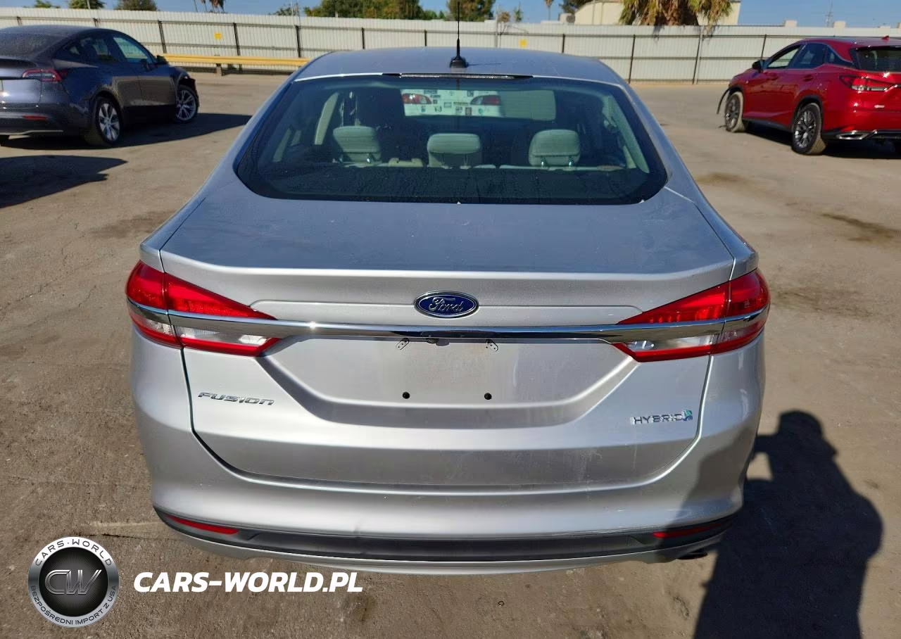 2018 Ford Fusion S Hybrid VIN:3FA6P0UUXJR227125 - 6