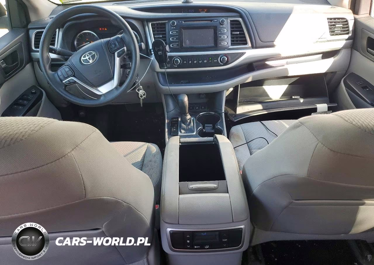2015 Toyota Highlander Le VIN:5TDBKRFH8FS109445 - 8