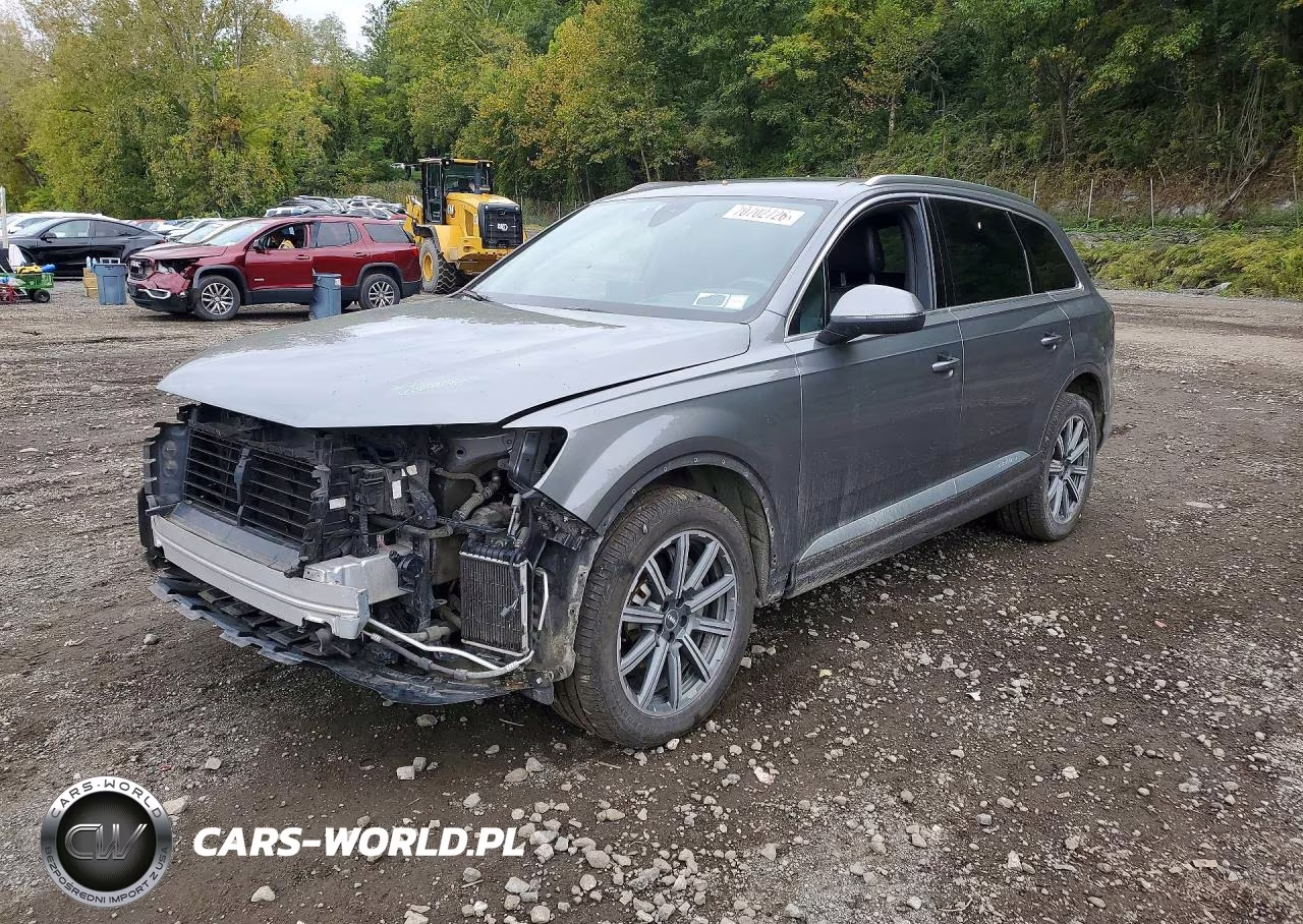 2017 Audi Q7 Prestige VIN:WA1VAAF76HD055810 - 1