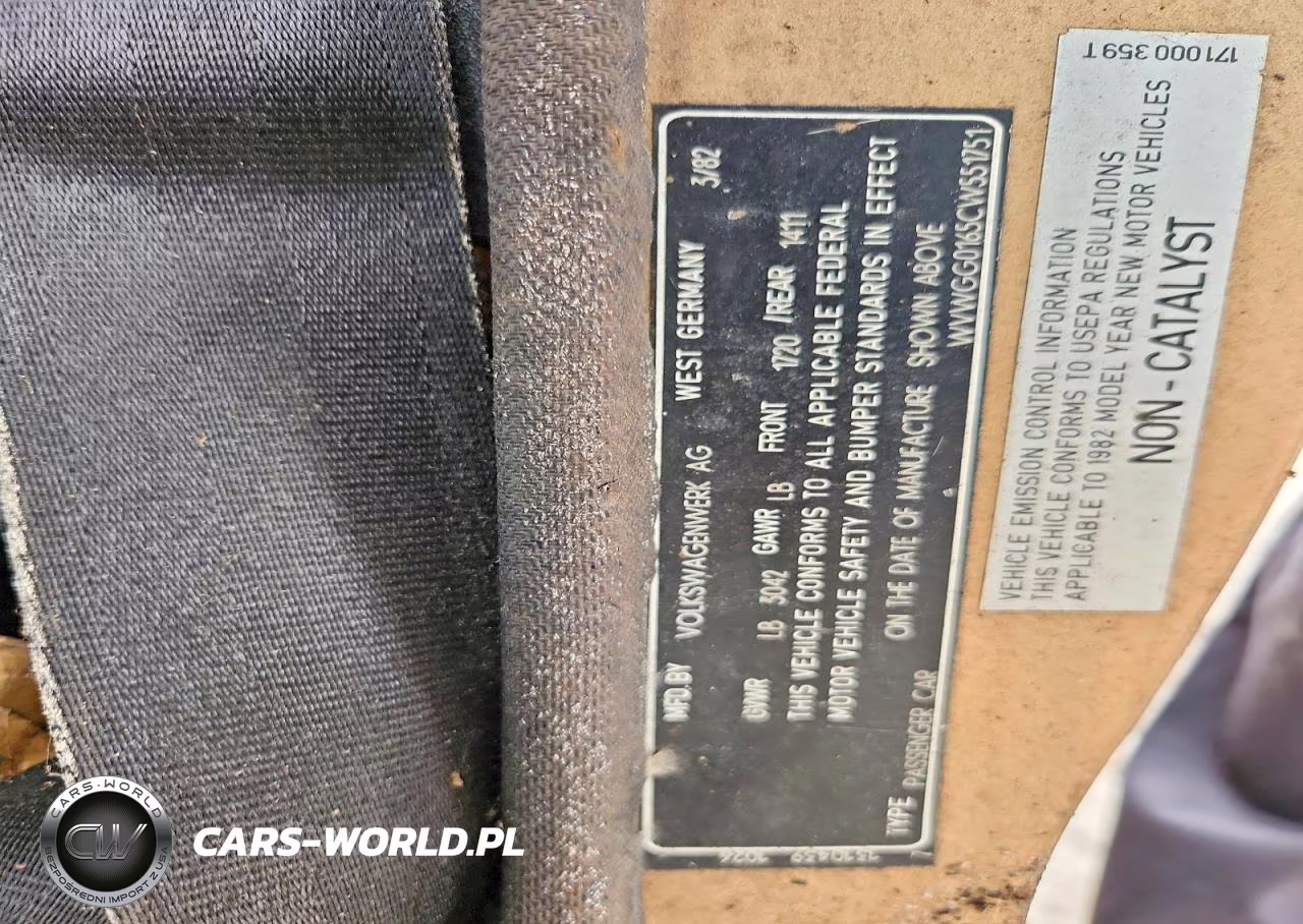 1982 Volkswagen Jetta Deluxe VIN:WVWGG0165CW551751 - 12
