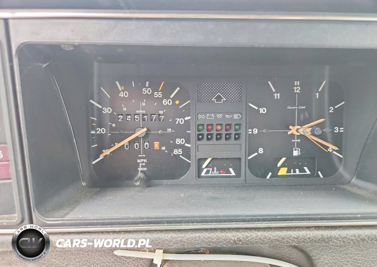 1982 Volkswagen Jetta Deluxe VIN:WVWGG0165CW551751 - 9