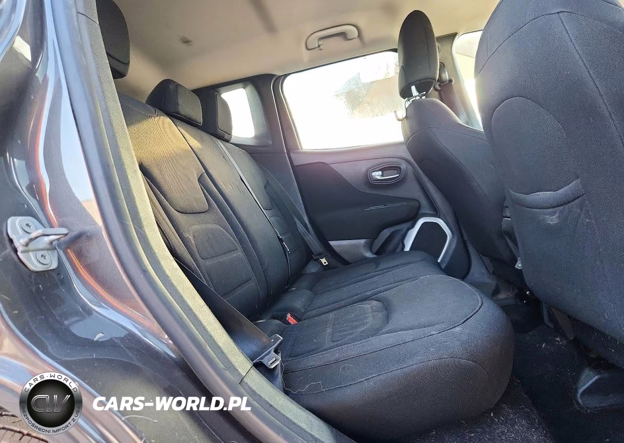 2018 Jeep Renegade Latitude VIN:ZACCJABB5JPJ40116 - 10