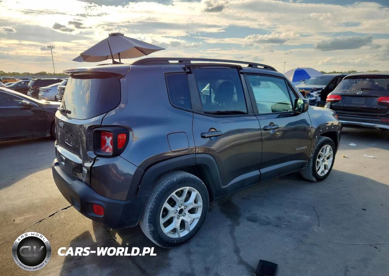 2018 Jeep Renegade Latitude VIN:ZACCJABB5JPJ40116 - 3