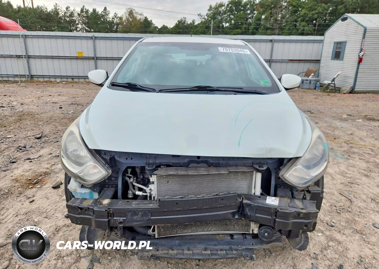 2013 Hyundai Accent Gs VIN:KMHCT5AEXDU121169 - 5