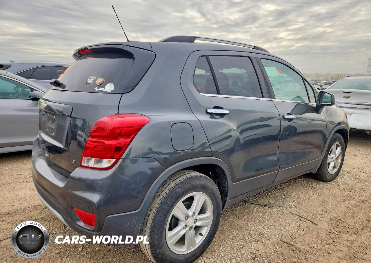 2017 Chevrolet Trax 1Lt VIN:3GNCJLSB2HL226802 - 3