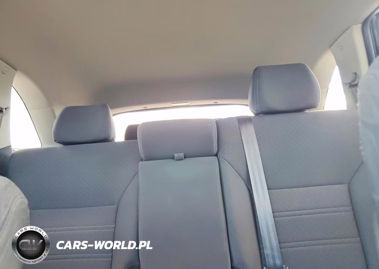 2019 Kia Sorento L VIN:5XYPG4A37KG584811 - 10