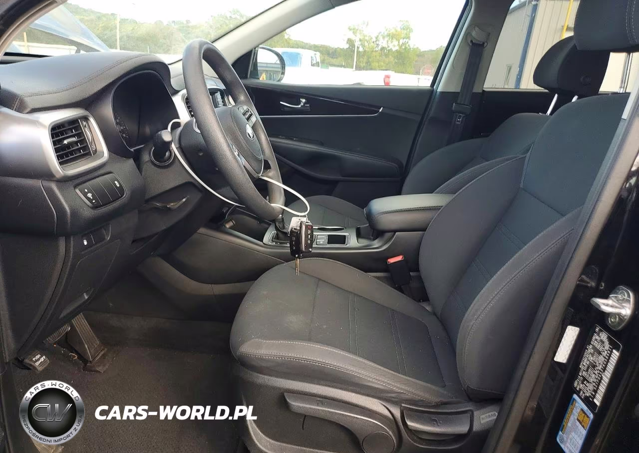 2019 Kia Sorento L VIN:5XYPG4A37KG584811 - 7