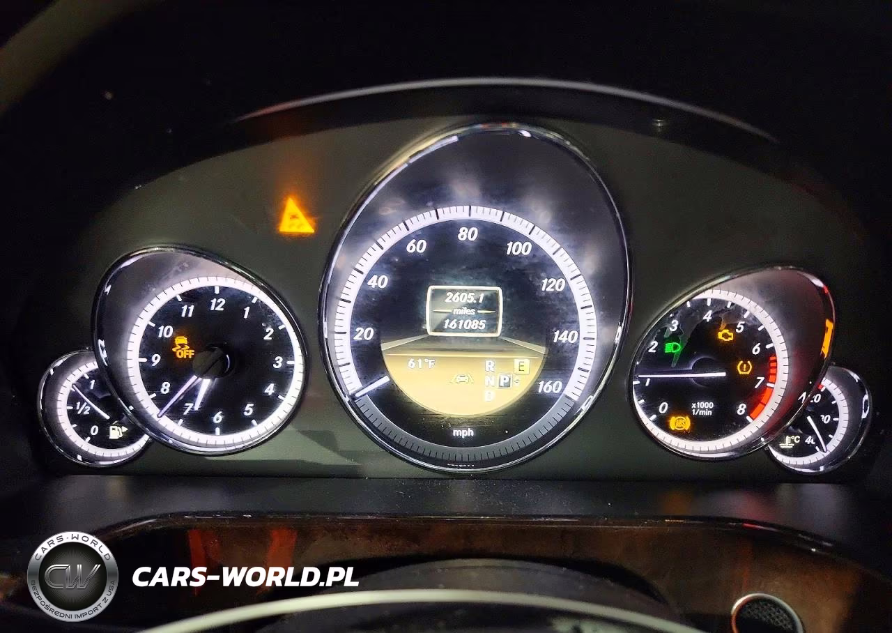 2012 Mercedes-Benz E 550 4Matic VIN:WDDHF9BB8CA595527 - 9