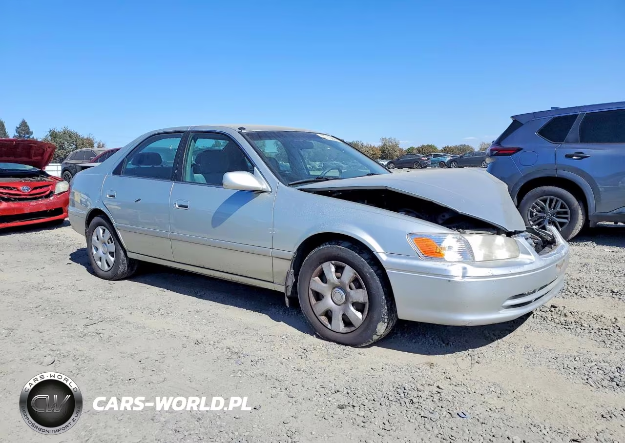 2000 Toyota Camry Le VIN:JT2BG28K4Y0504108 - 4